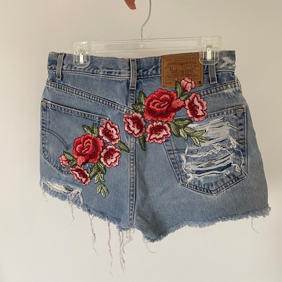 Levis shorts with cute design - Picture 4 of 4